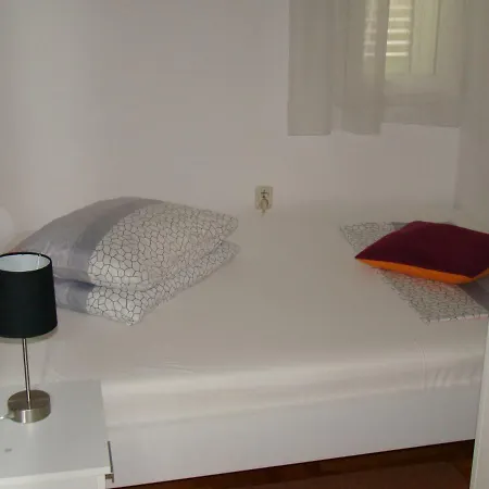Apartment Adriana *